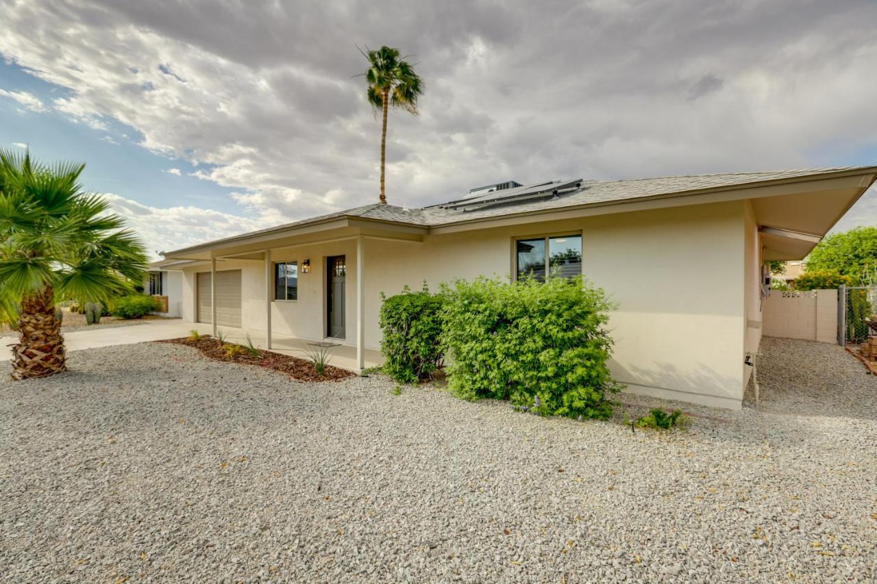 Sun City Retreat With Patio Near Golfing And Hiking! Exterior photo